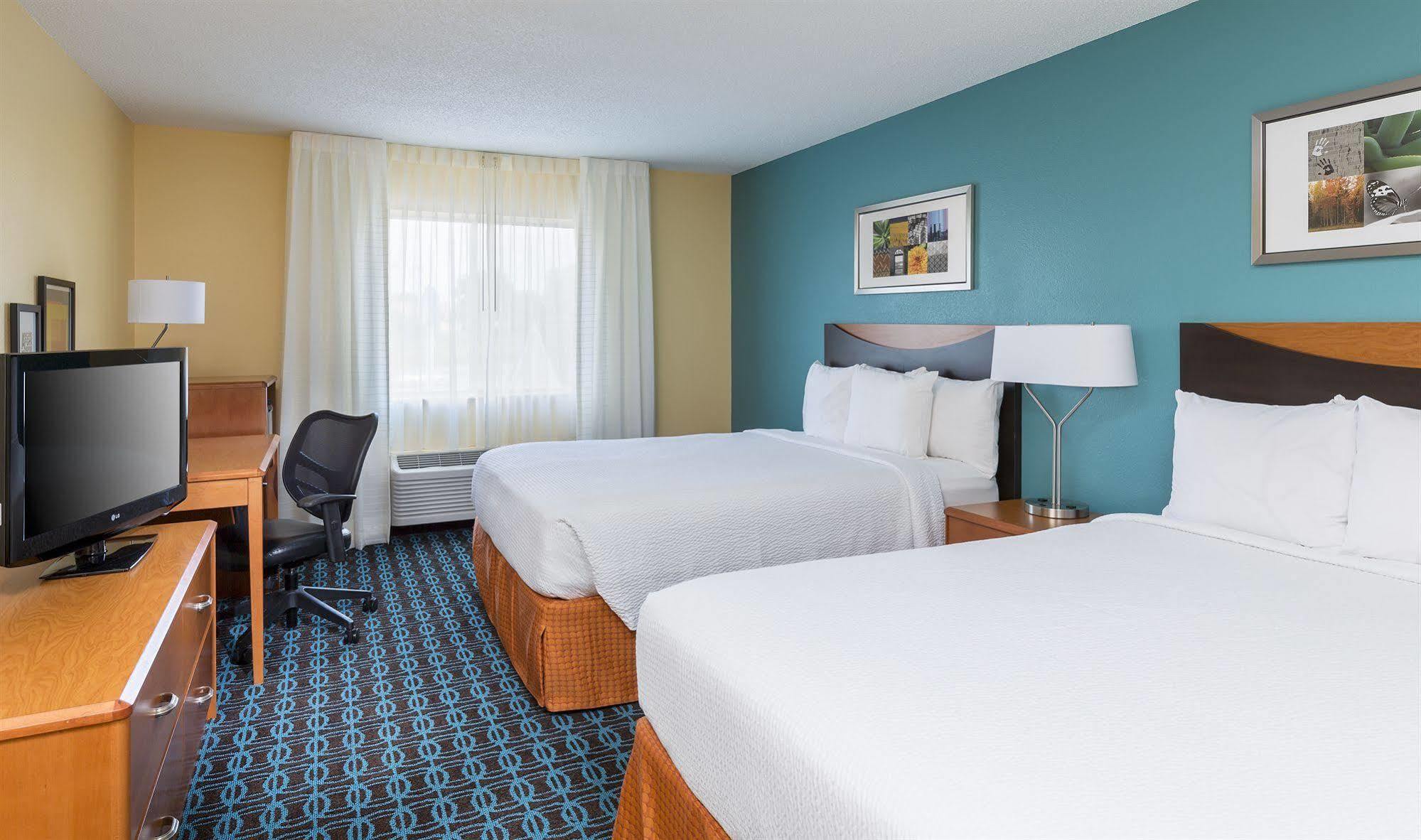 Fairfield Inn & Suites Kansas City Lee'S Summit Exterior photo
